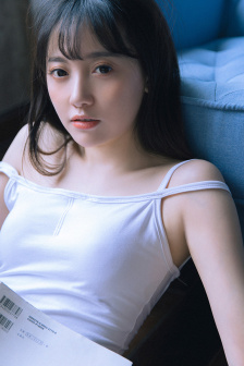 《漂亮的女邻居》三级